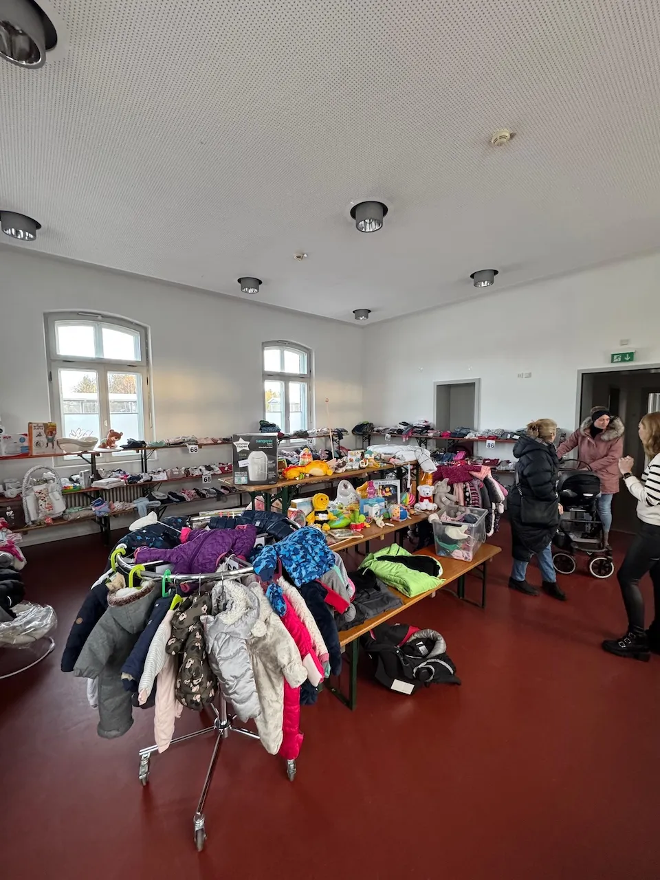 Förderverein Städtischer Kindergärten Neumarkt Sankt Veit - Kleiderstube